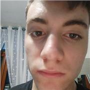 Studente universitario diplomato all'ITE Amabile di Avellino con 100 che non vede l'ora di poter aiutare gli altri